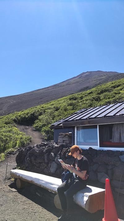 外国人登山者の写真