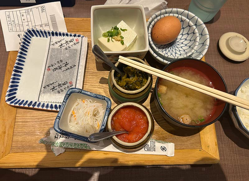 朝食はイカ明太(博多駅KITTE居酒屋)